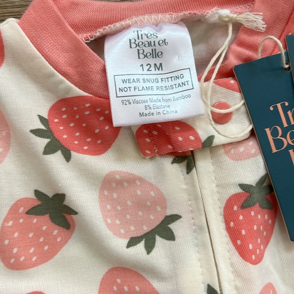 Tres Beau et Belle Bamboo Romper Strawberries 24 months - Picture 6 of 6